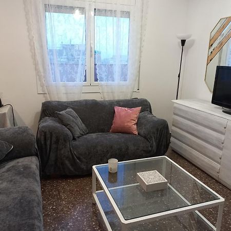 Cozy And Sunny Penthouse Fira Bcn L'Hospitalet de Llobregat Exterior foto